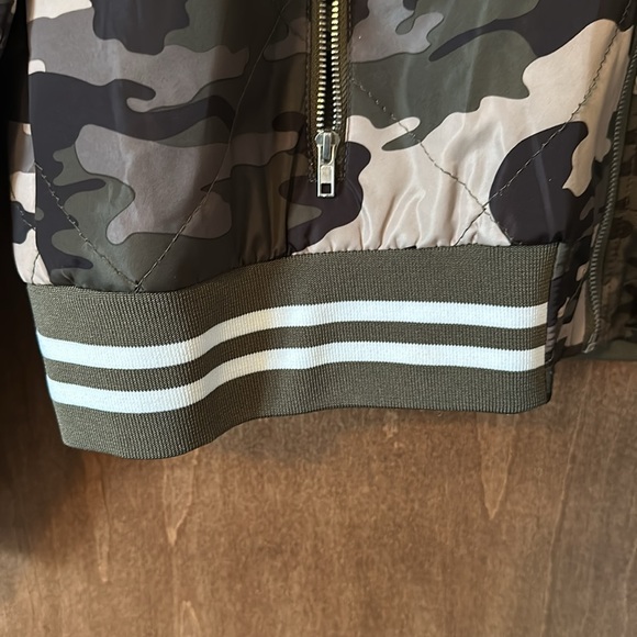 Rue 21 Green and Brown Camo Jacket - Picture 5 of 13